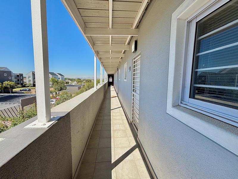 2 Bedroom Property for Sale in Burgundy Estate Western Cape